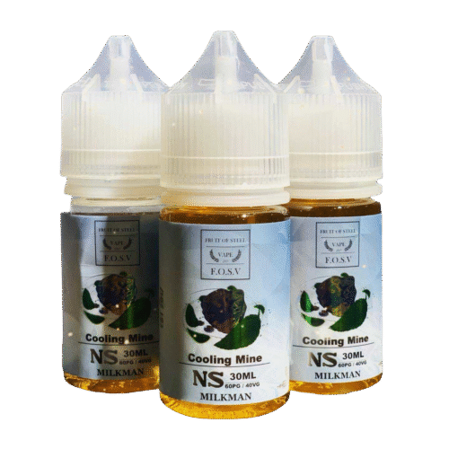 【小煙油】美國原裝F.O.S.V 鋼鐵果30ml 30mg 藍莓葡萄哈密瓜 ... vapebishop.com https://vapebishop.com › 30ml油品專區 入口即是冰涼薄荷與藍莓濃郁的香氣，綜合了完美搭配的黑醋栗與桑葚，猶如身處原始森林採摘野果，接近大自然般的清爽，薄荷腦直接昇華所有元素，讓這罐果汁甜而不膩，香而不熏。